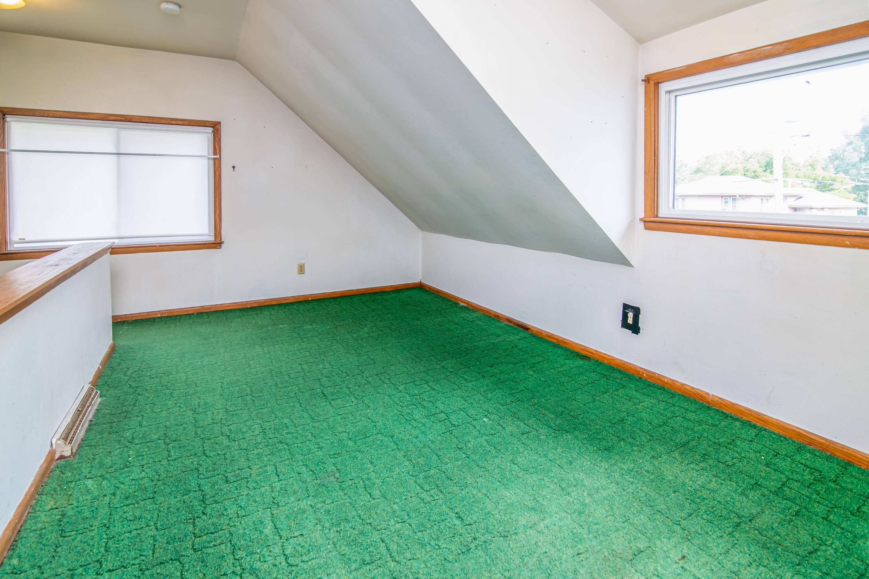 716 Glacier Road Pewaukee, WI 53072 - Photo 22 of 32 Loft