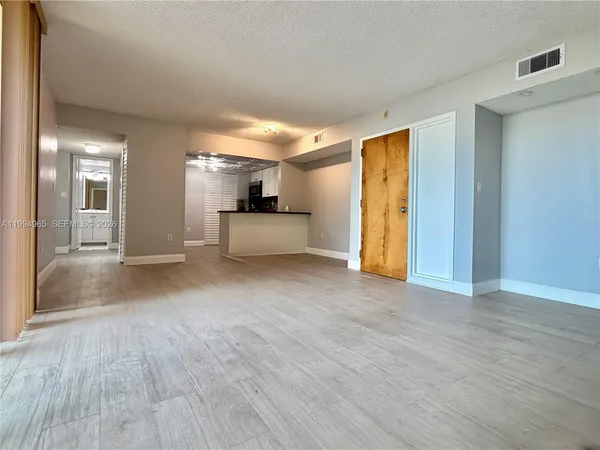 $2,645 | 2075 Southwest 122nd Avenue, Unit 209, Miami, FL 33175