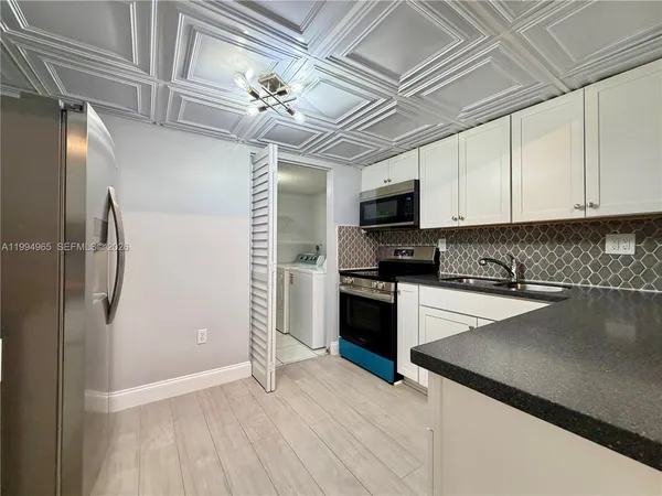 $2,645 | 2075 Southwest 122nd Avenue, Unit 209, Miami, FL 33175