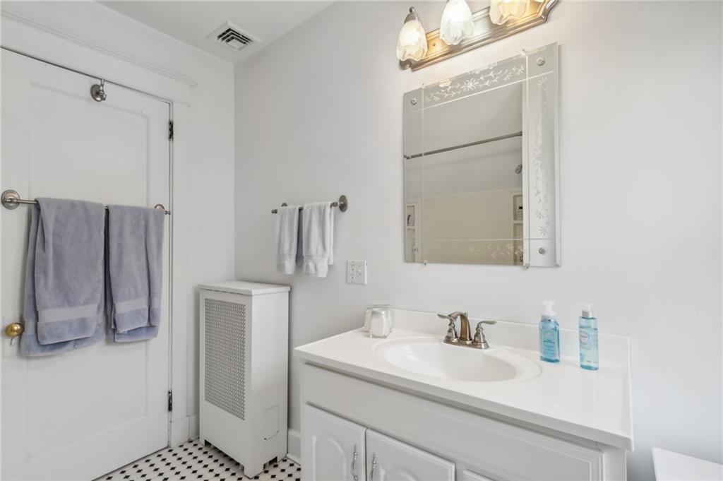 1402 Browning Road Pittsburgh, PA 15206 - Photo 34 of 50 Gallery Image 34