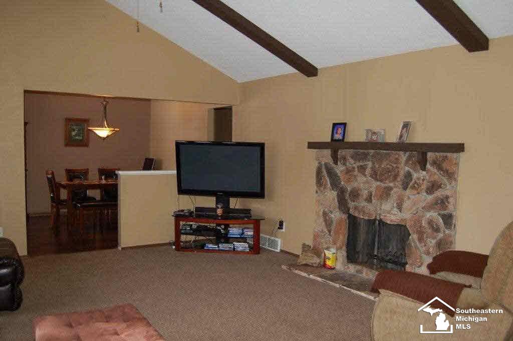2148 Smith Temperance, MI 48182 - Photo 3 of 12 20459212-2.JPG