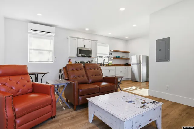 $594,500 | 205 East 8th Street, Casper, WY 82601