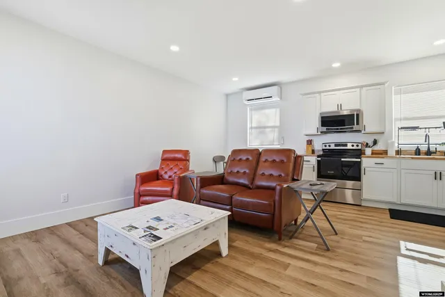 $594,500 | 205 East 8th Street, Casper, WY 82601