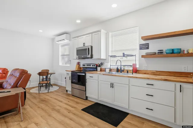 $594,500 | 205 East 8th Street, Casper, WY 82601