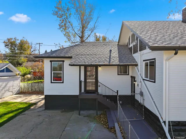 $594,500 | 205 East 8th Street, Casper, WY 82601