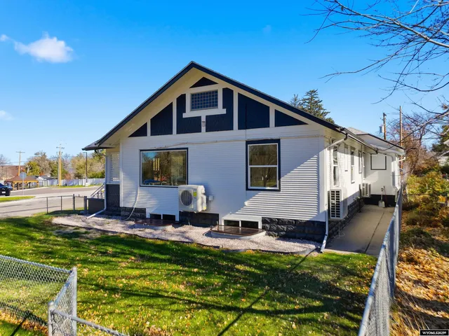 $594,500 | 205 East 8th Street, Casper, WY 82601