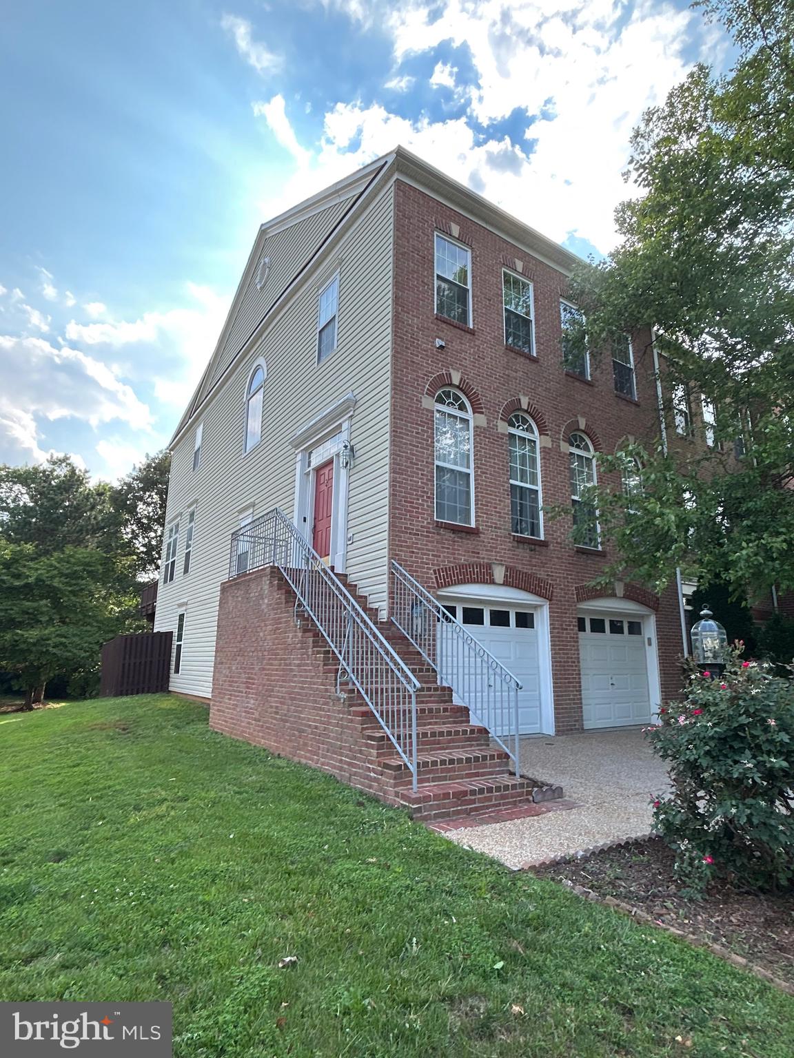 13616 Big Boulder Road Herndon, VA 20171 - Photo 2 of 5