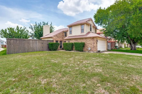$339,900 | 3828 Clover Hill Lane, Carrollton, TX 75007