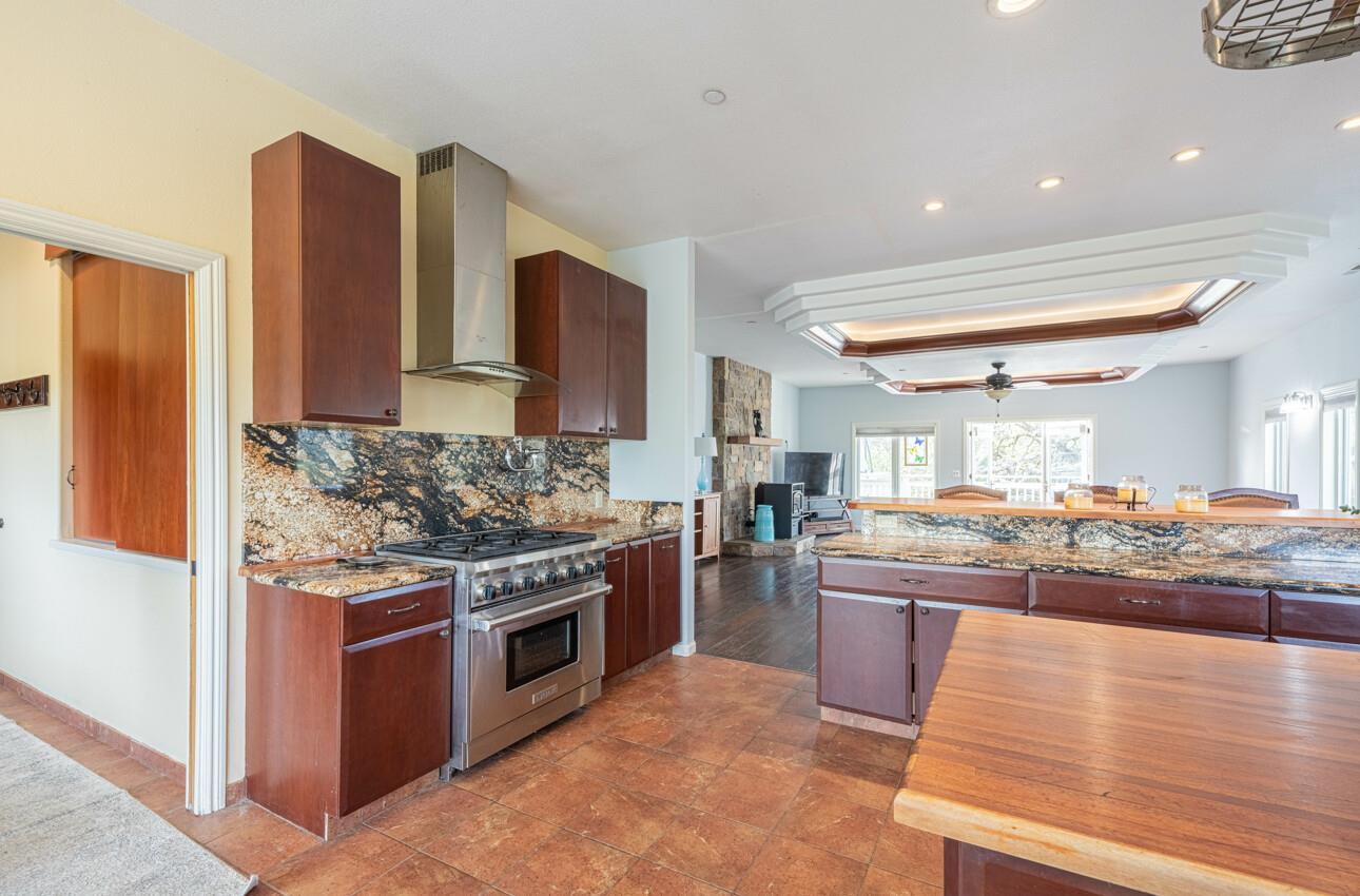 383 Corral De Tierra Road Salinas, CA 93908 - Photo 16 of 78