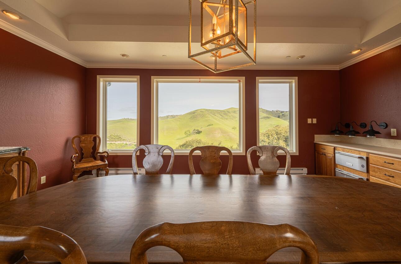 383 Corral De Tierra Road Salinas, CA 93908 - Photo 24 of 78