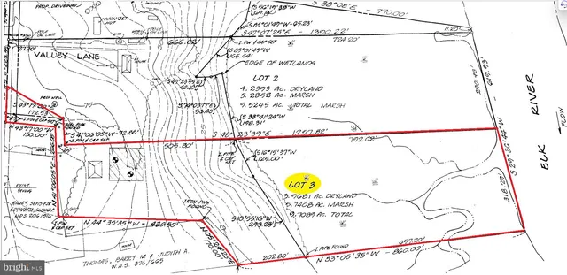 a view of a tennis court