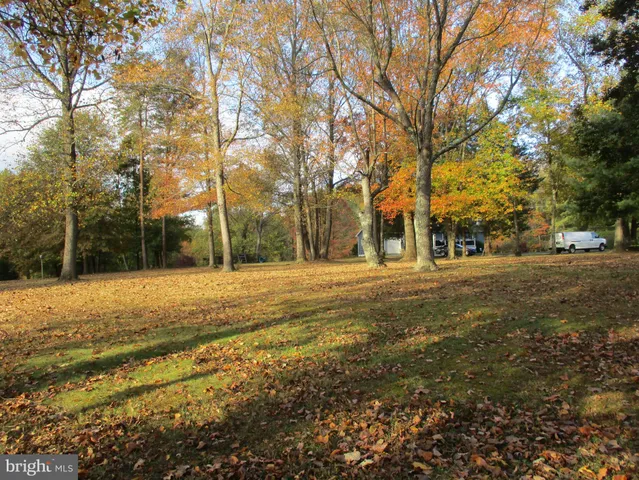 $299,500 | 9.85-ac Water Front 9.85-ac Water Front Oldfield Point Road, Elkton, MD 21921