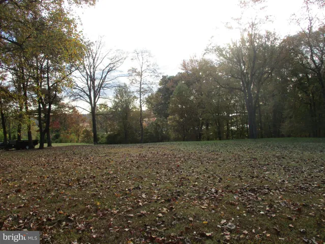 $299,500 | 9.85-ac Water Front 9.85-ac Water Front Oldfield Point Road, Elkton, MD 21921