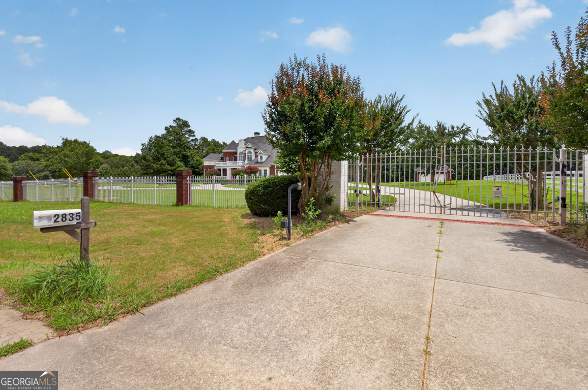 2835 Wallace Road Buford, GA 30519 - Photo 5 of 110