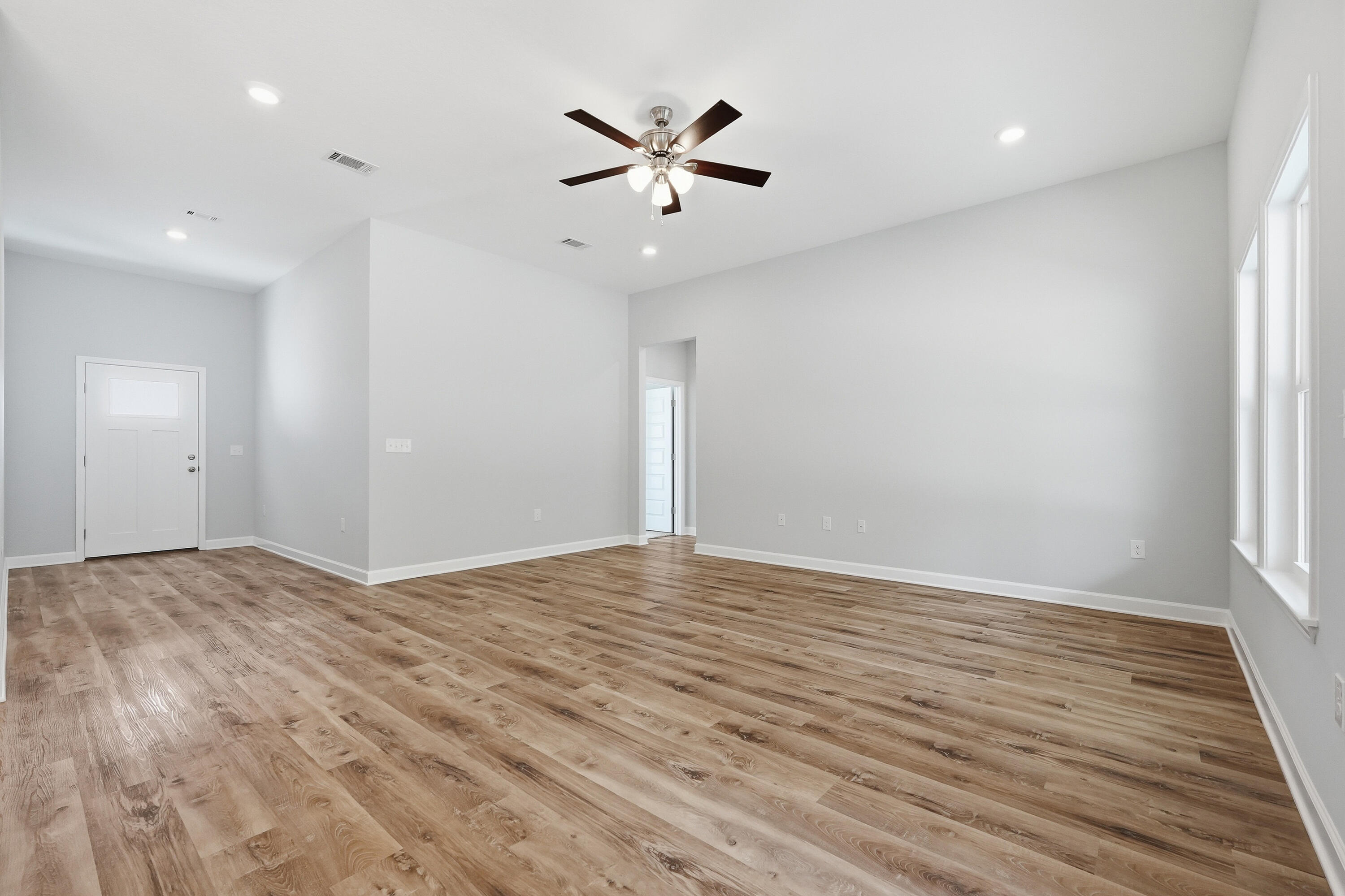 6115 Mildreds Way Crestview, FL 32539 - Photo 6 of 21 1