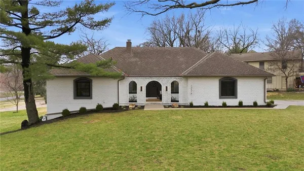 $889,000 | 12614 Ensley Lane, Leawood, KS 66209