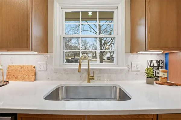 $889,000 | 12614 Ensley Lane, Leawood, KS 66209