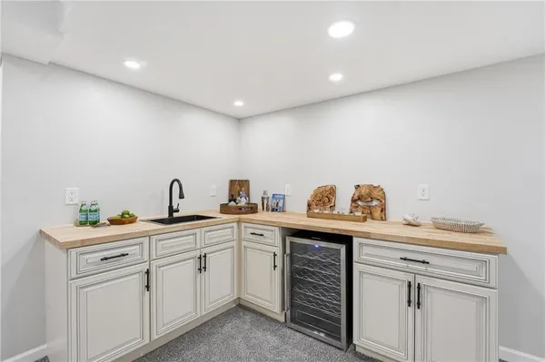 $889,000 | 12614 Ensley Lane, Leawood, KS 66209
