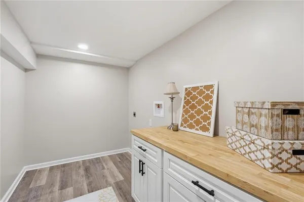 $889,000 | 12614 Ensley Lane, Leawood, KS 66209