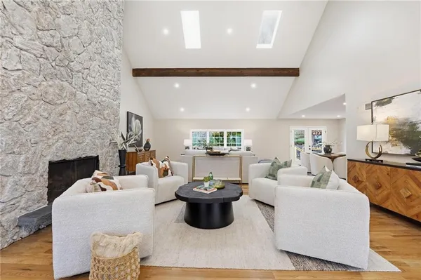 $889,000 | 12614 Ensley Lane, Leawood, KS 66209