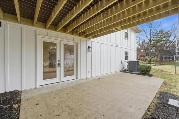 $889,000 | 12614 Ensley Lane, Leawood, KS 66209