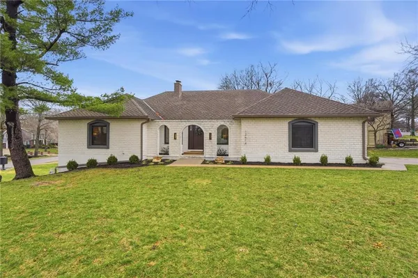 $889,000 | 12614 Ensley Lane, Leawood, KS 66209