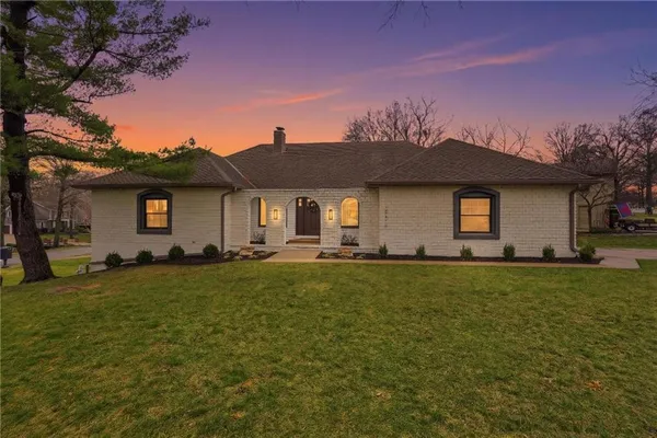 $889,000 | 12614 Ensley Lane, Leawood, KS 66209