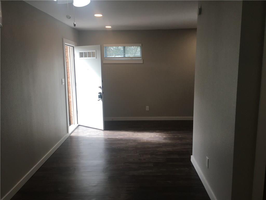 225 West N Loop Boulevard, Unit 204 Austin, TX 78751 - Photo 4 of 6 a view of hallway with window