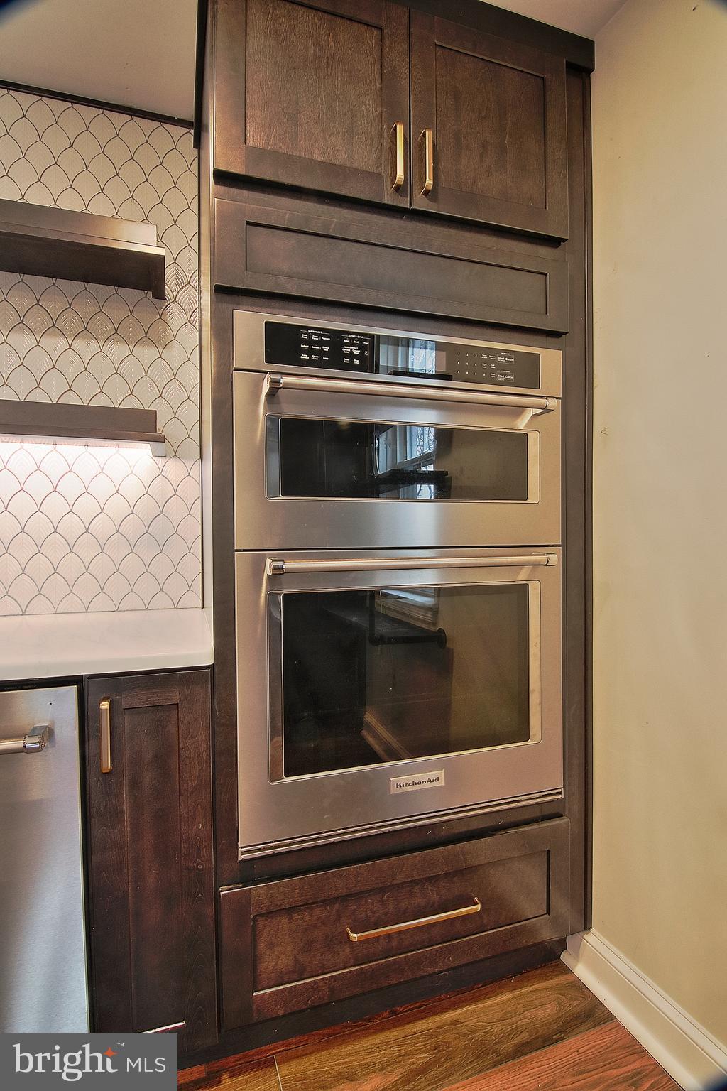 951 Grosstown Road Stowe, PA 19464 - Photo 12 of 34 Upgraded Appliances