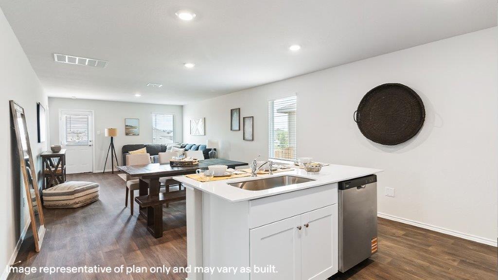 113 Wyatt Way Jarrell, TX 76537 - Photo 10 of 28