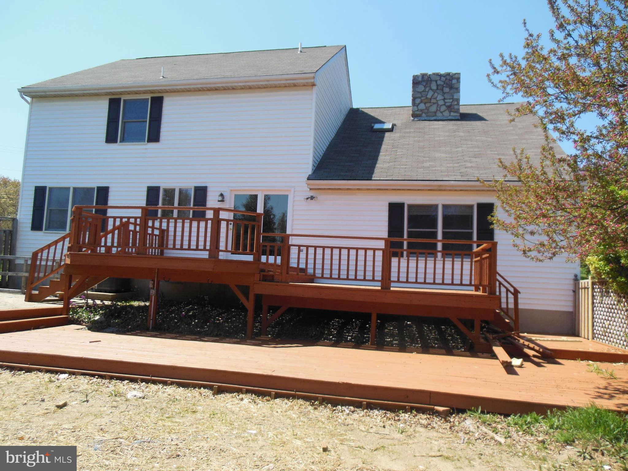 607 Poole Road Westminster, MD 21157 - Photo 2 of 30 Exterior (Rear)
