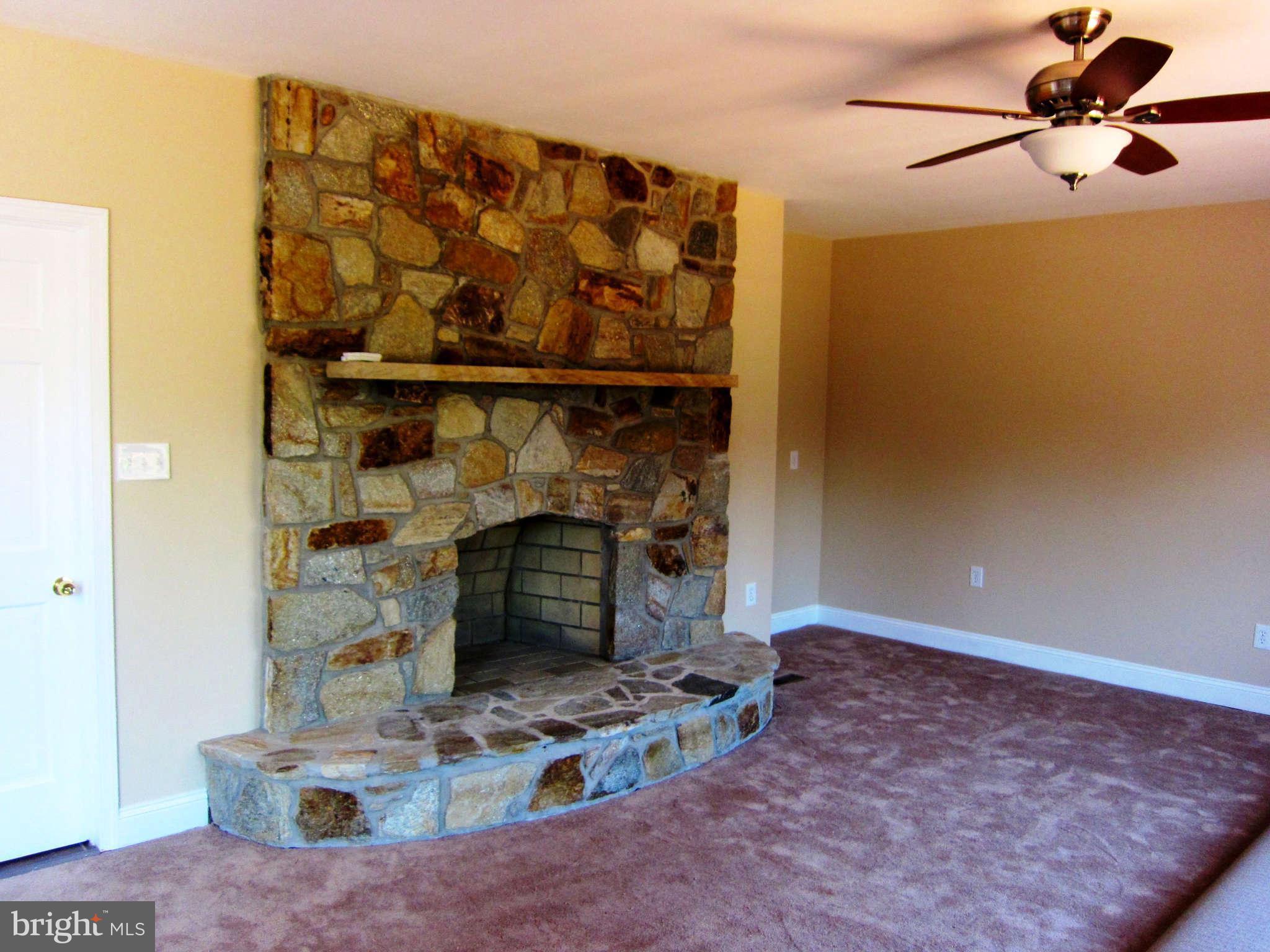 607 Poole Road Westminster, MD 21157 - Photo 13 of 30 Family Room