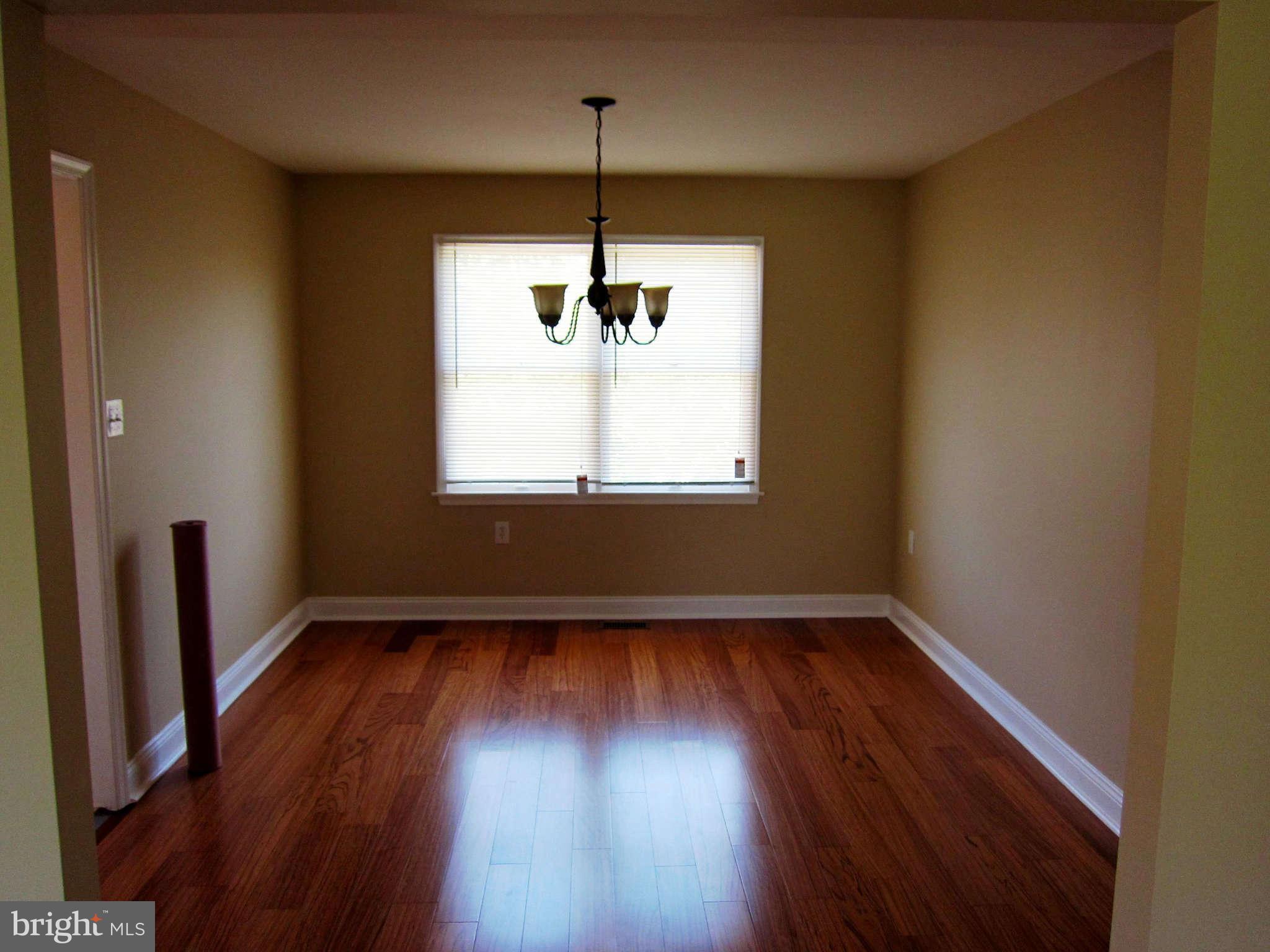 607 Poole Road Westminster, MD 21157 - Photo 25 of 30 Dining Room
