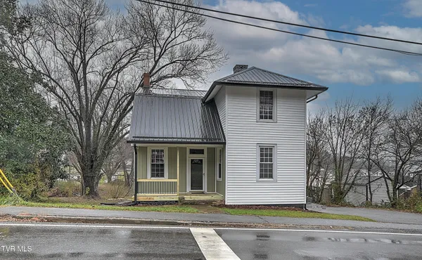 $219,000 | 308 East Main Street, Saltville, VA 24370