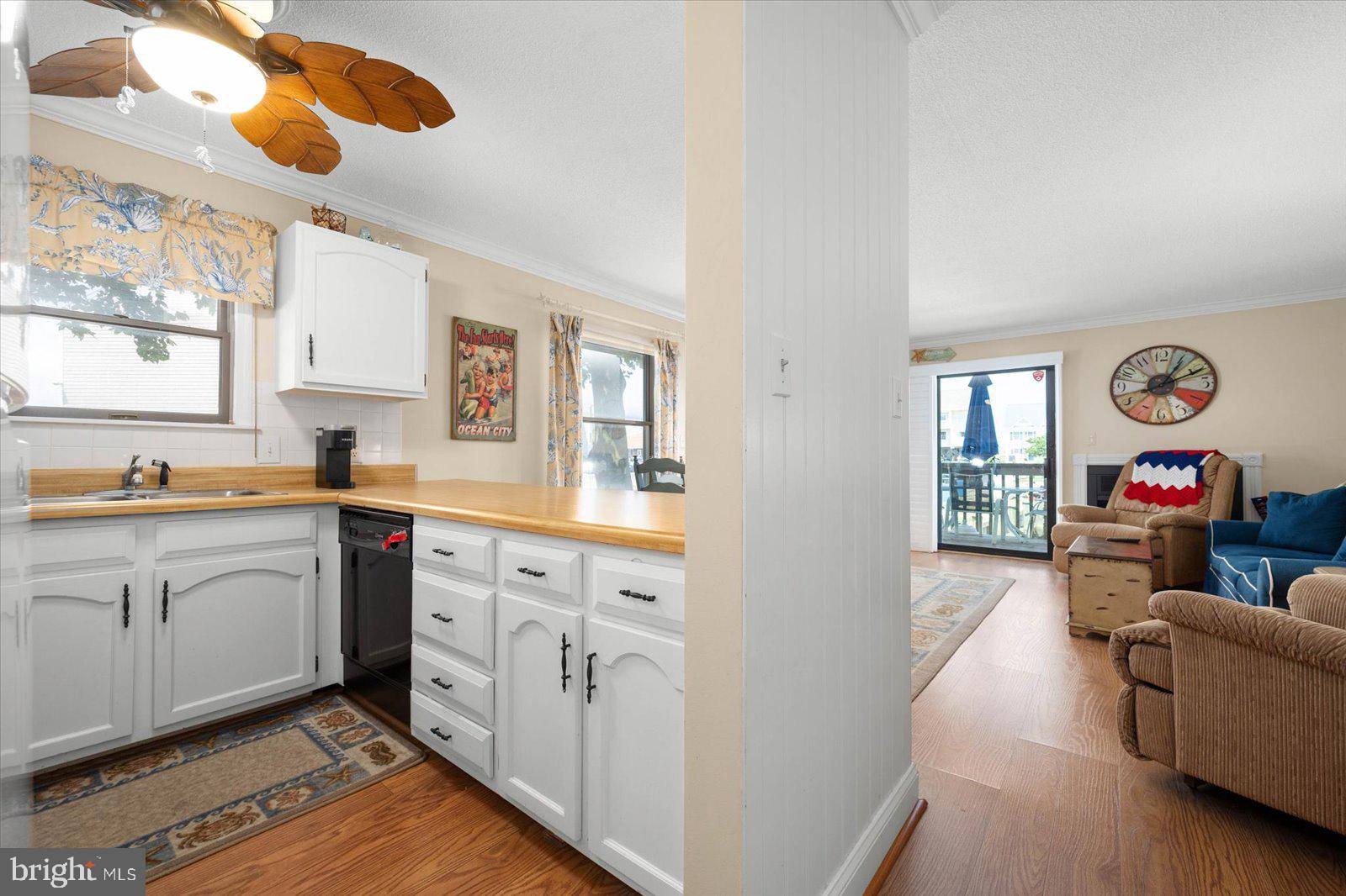 620 Salt Spray Road, Unit 1W Ocean City, MD 21842 - Photo 3 of 27 Open concept living area