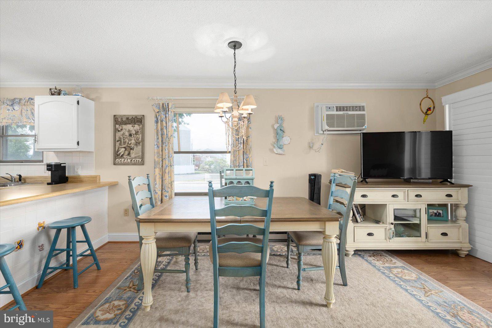 620 Salt Spray Road, Unit 1W Ocean City, MD 21842 - Photo 9 of 27 Dining area