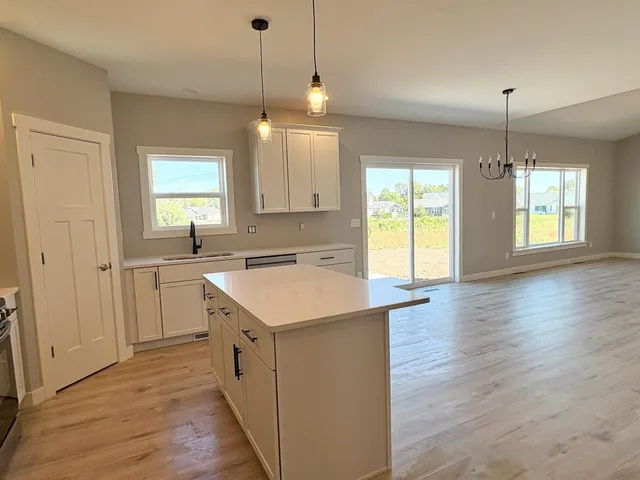 $599,000 | 1762 Loyal Drive, Neenah, WI 54956