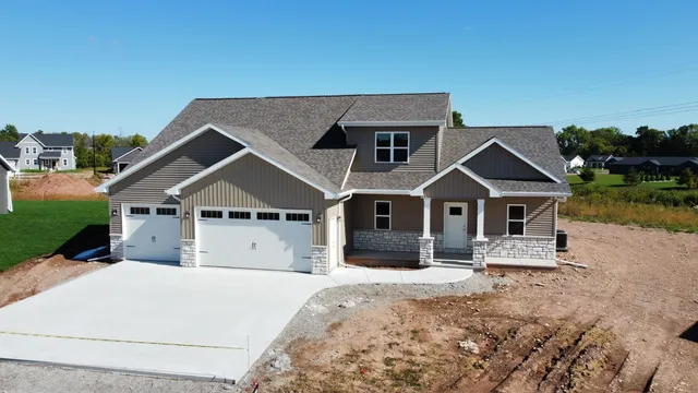 $599,000 | 1762 Loyal Drive, Neenah, WI 54956