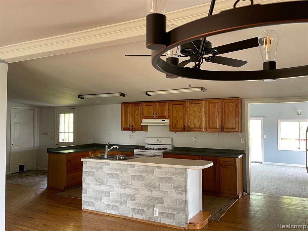 6108 Oliver Road Fostoria, MI 48435 - Photo 6 of 32