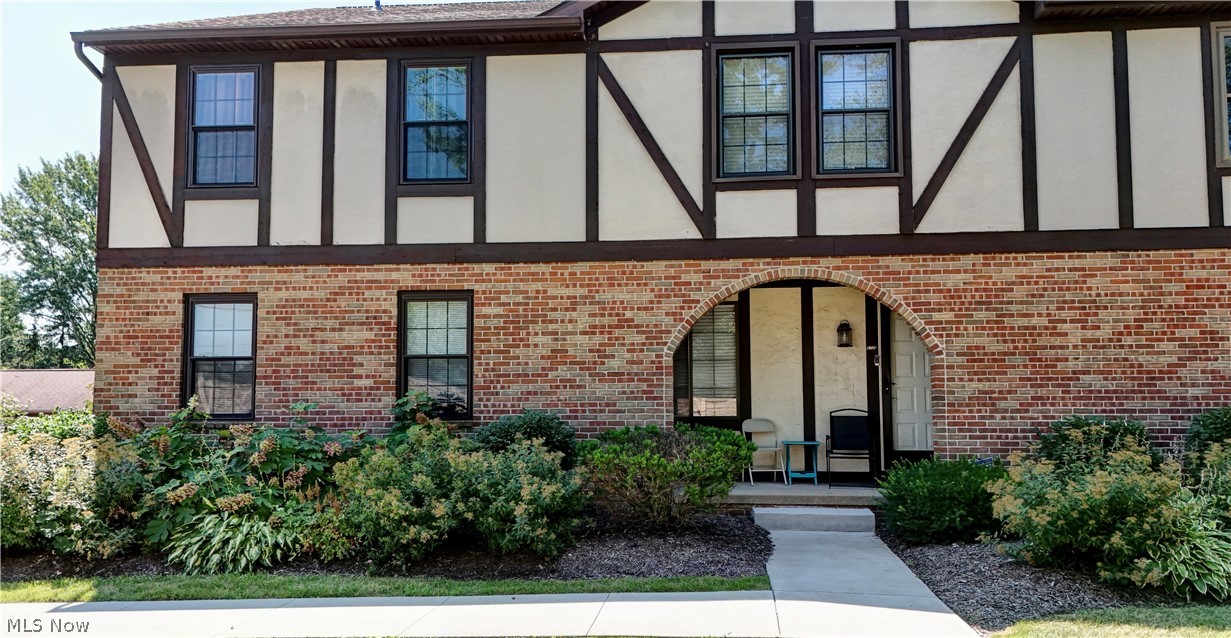 6722 Hills And Dales Road Northwest Canton, OH 44708 - Photo 1 of 31 Gallery Image 1