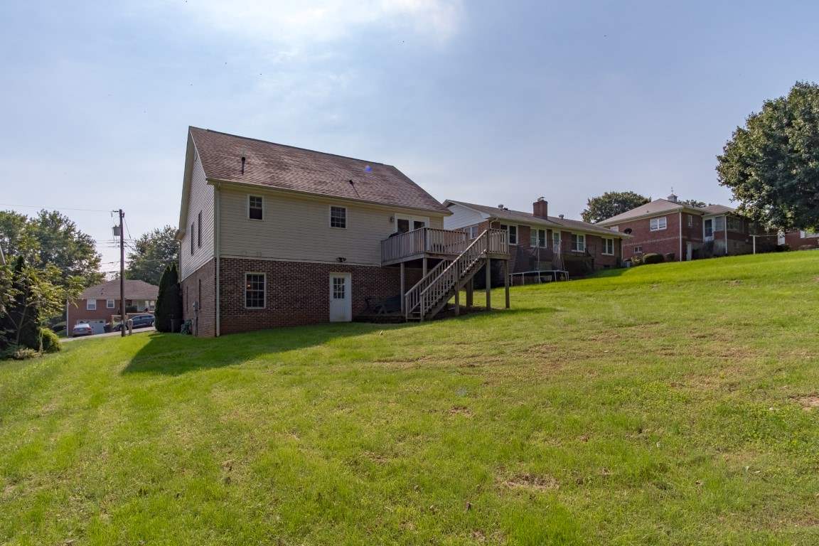 504 Ritchie Boulevard Staunton, VA 24401 - Photo 5 of 50 Gallery Image 5
