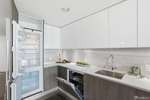 $799,000 | 8 Buchanan Street, Unit 806, San Francisco, CA 94102