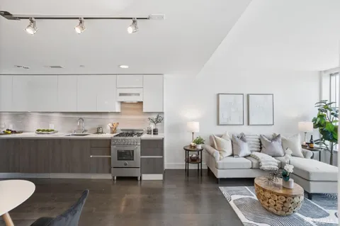 $799,000 | 8 Buchanan Street, Unit 806, San Francisco, CA 94102