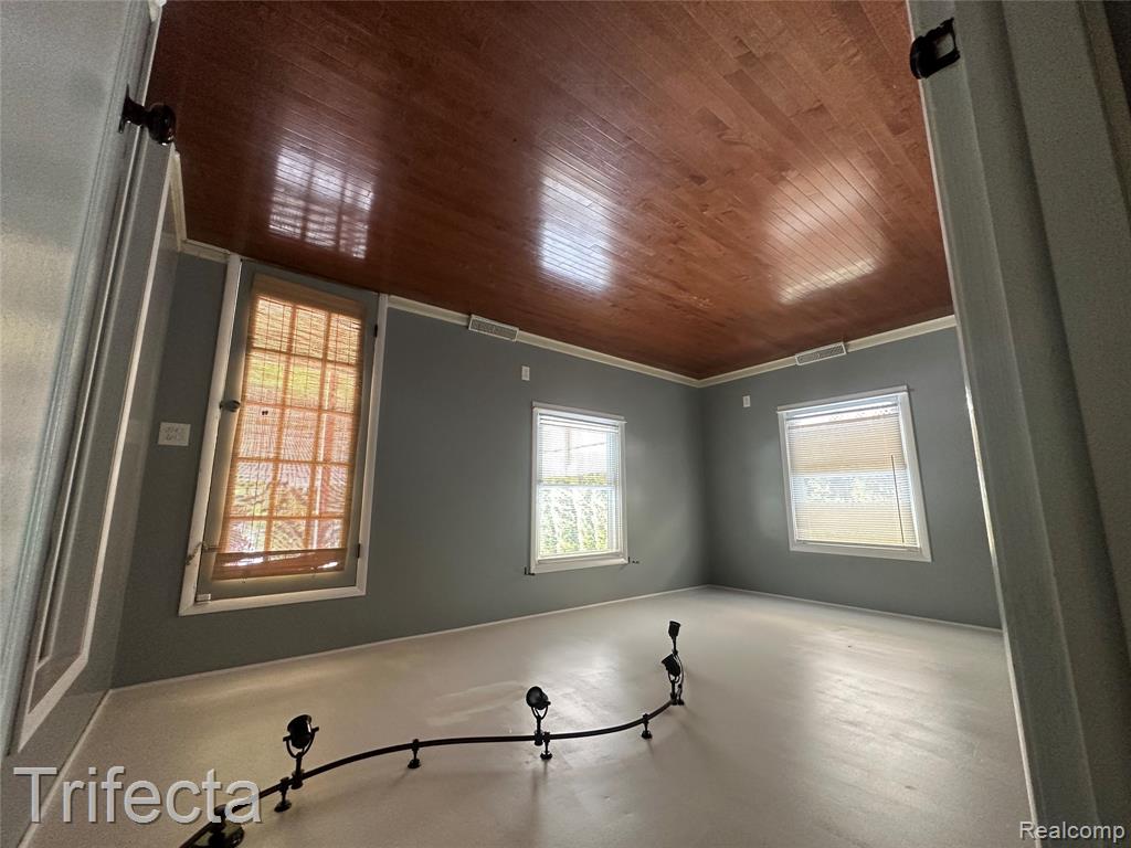 23930 21 Mile Road Macomb, MI 48042 - Photo 7 of 15