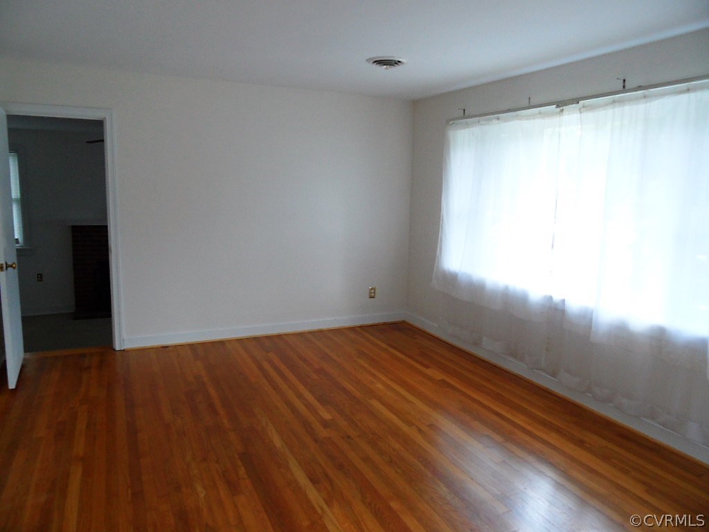 2205 Manlyn Road Richmond, VA 23229 - Photo 4 of 25 Gallery Image 4
