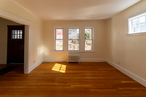 $3,200 | 95 Bourne Street, Unit 1, Boston, MA 02130