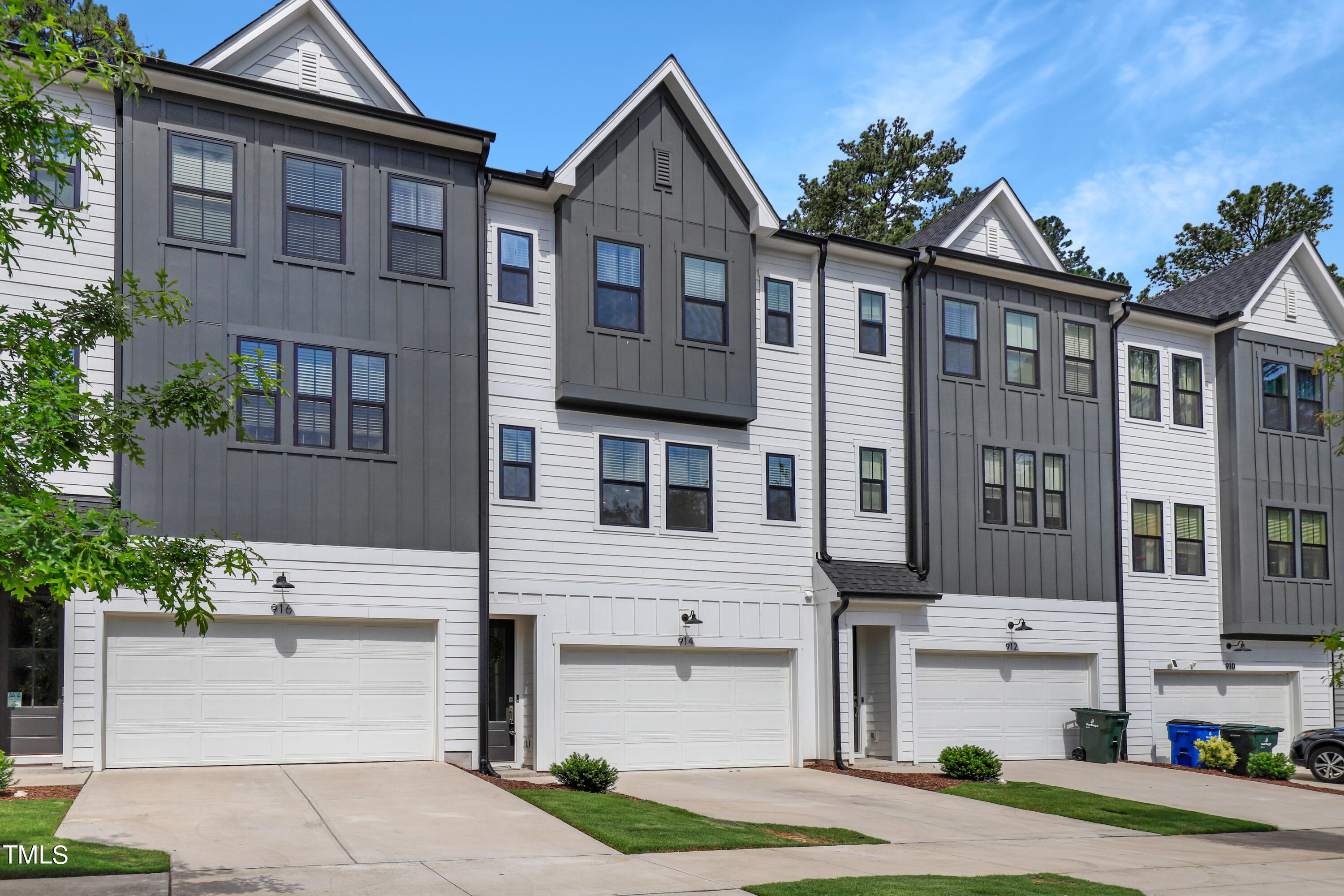 914 Waterside View Drive Raleigh, NC 27606 - Photo 2 of 42 2