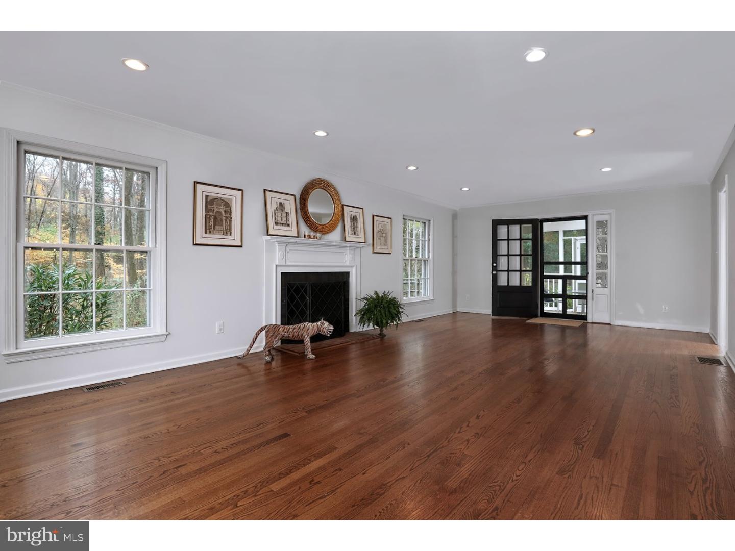 166 Wilson Road Princeton, NJ 08540 - Photo 6 of 24 Living Room