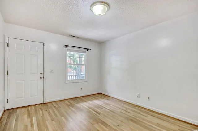 $1,700 | 1028 Duke Street, Georgetown, SC 29440