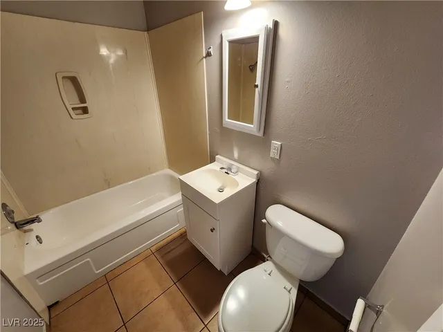 $899 | 2527 Crawford Street, Unit 2, North Las Vegas, NV 89030